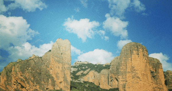 Los Mallos de RiglosLos Mallos de Riglos